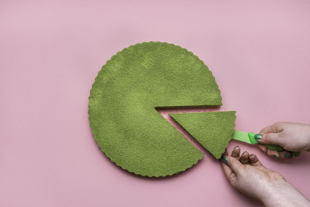 Matcha cheesecake serving slice