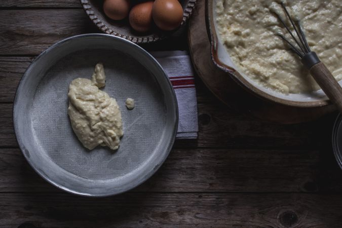 From above baking dish with dough
