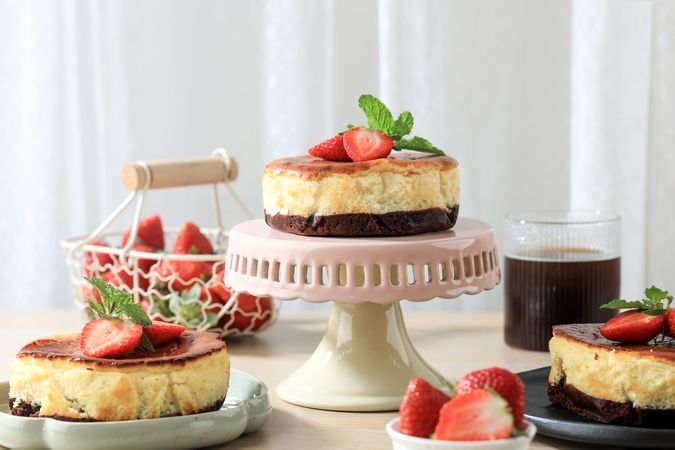Mini Bundt Burnt Basque Cheesecake Brownie with Strawberry