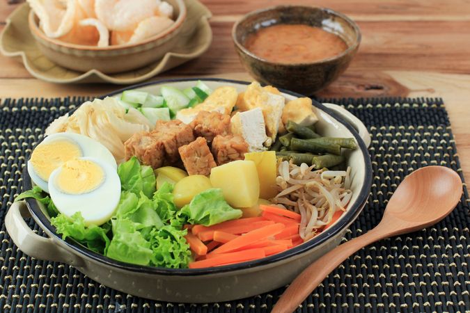 Gado Gado Indonesian Mix Salad from Boiled  Vegetable Served with Peanut Sauce.