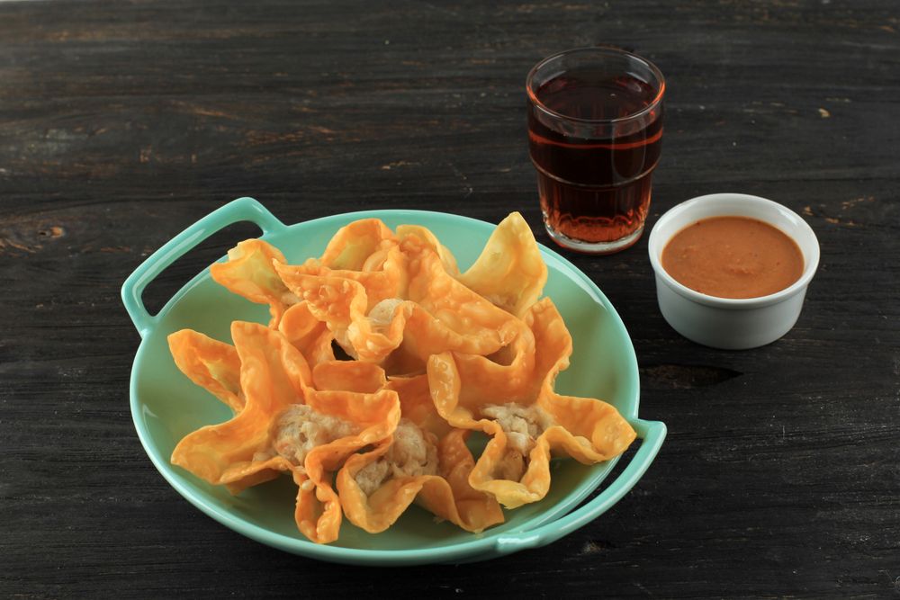 Plate of deep fried wonton snacks