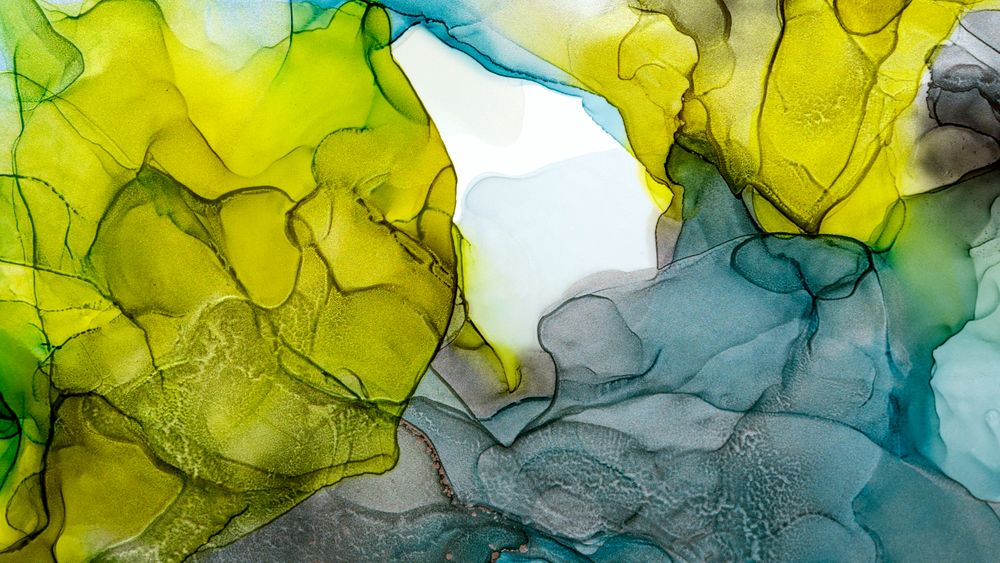 Modern fluid art with Alcohol Ink