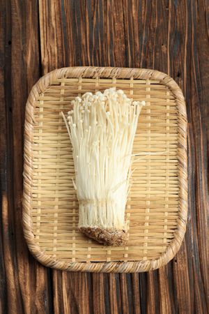 Fresh Golden Needle Mushroom or Enoki, Enokitake (Flammulina Velutipes)