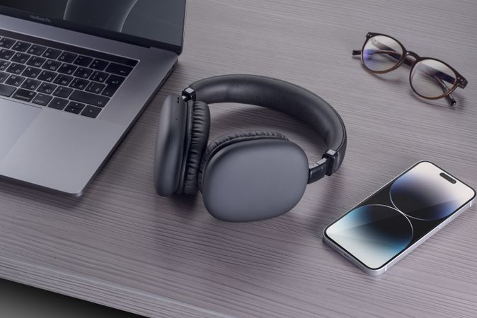 Stylish headphones with tech setup