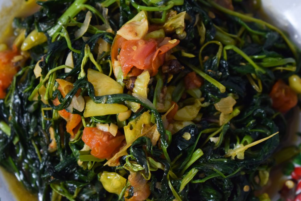 Top view of cooked spinach dish