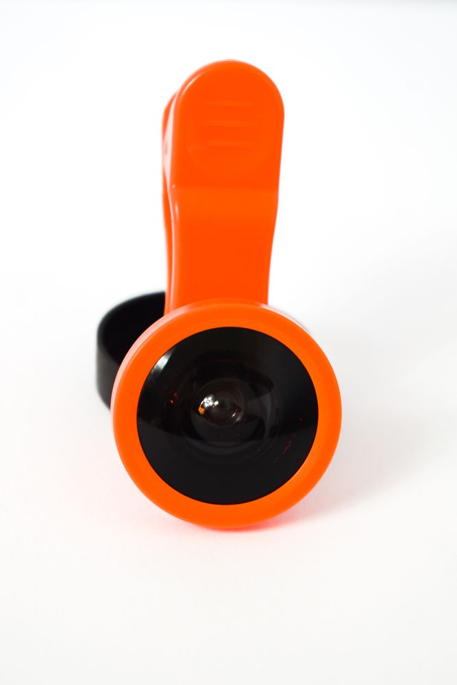 Lens accessory for smartphone camera
