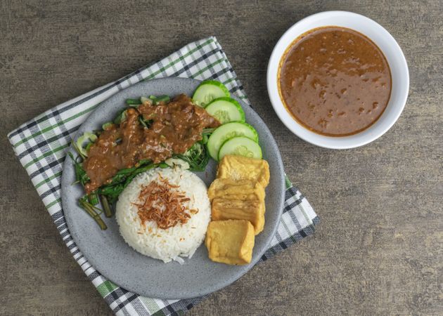 nasi pecel traditional Indonesian salad