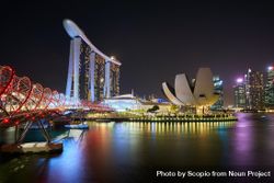 Exterior view of ArtScience Museum in Singapore during night time 5r1E30