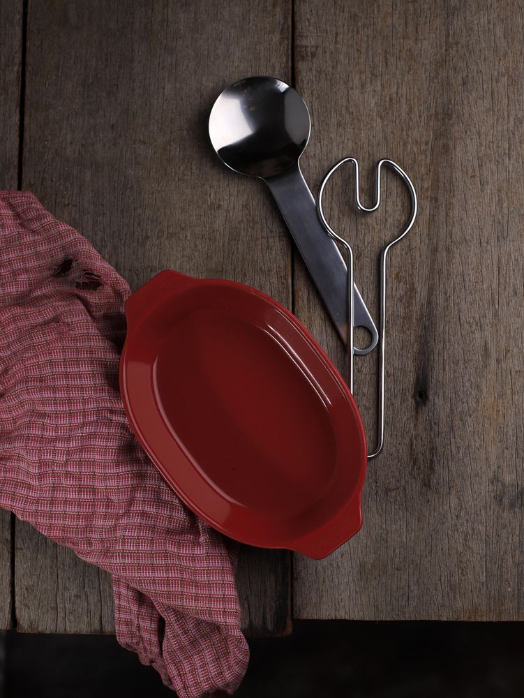 Top View Empty Red Dish Oval Casserole