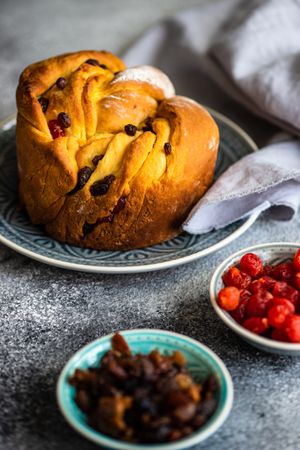 Easter cake craffin with dried fruit