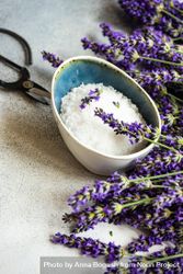 Salt and lavender flowers 0yXznW