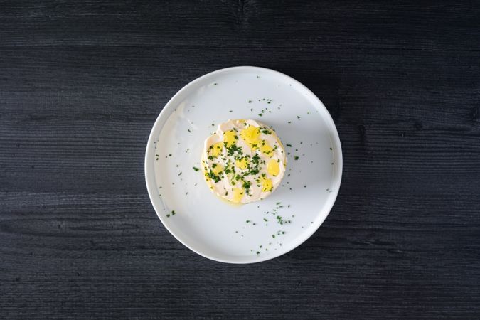 Fresh aromatic Lima cause of tuna with sliced vegetables
