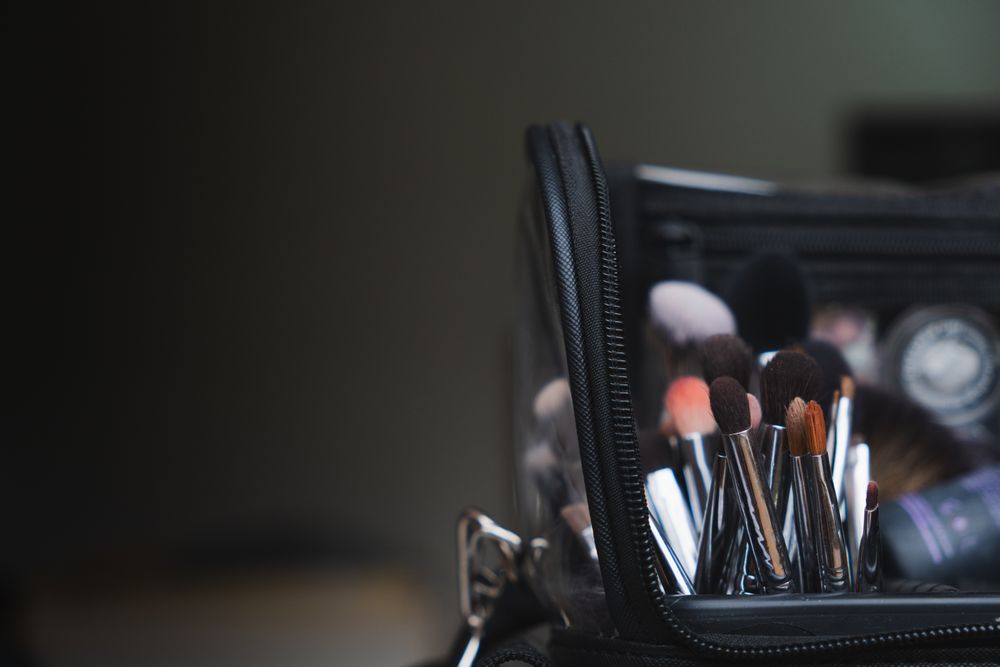 A Glimpse Inside the Makeup Artist’s Kit