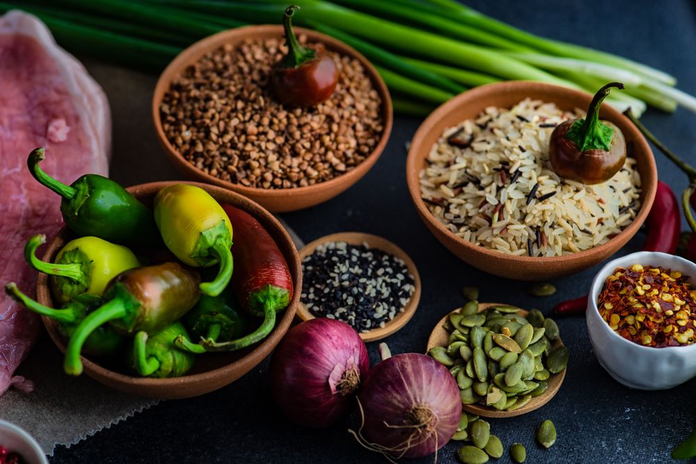 Grains and seasoning ingredients for pork dinner