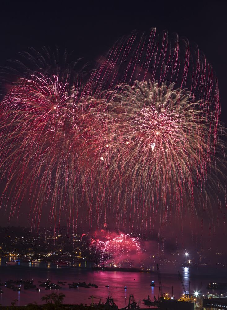 Gold and red fireworks