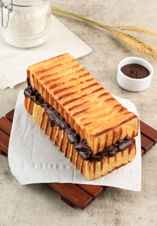 Toasted bread with chocolate filling