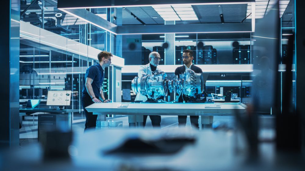 Engineer, Project Manager and Team of Scientists Collaborate on a New Type of a Electric Turbine Engine