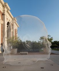 "Sho," a modernist, 13-foot-tall sculpture in the plaza of the Meadows Museum, Dallas, Texas