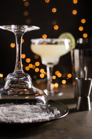 Preparing a margarita cocktail