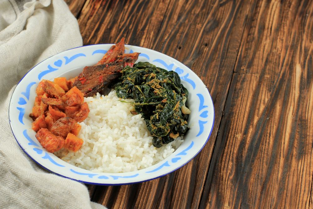 Steamed Rice with Kentang Balado, Tongkol Pedas, and Stir Fry Papaya Leaf