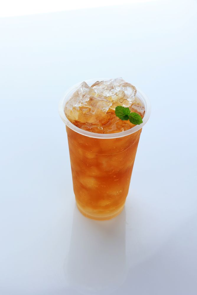 Es Teh Jumbo Ice Tea on Tall Plastic Cup, Es Teh Jumbo