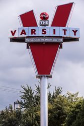 Sign for The Varsity drive-in restaurant Q4dGE5
