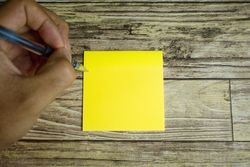 yellow sticky note