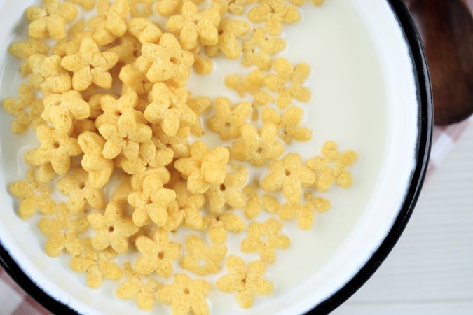Delicious Honey Star Cereal Mix with Fresh Milk for Breakfast