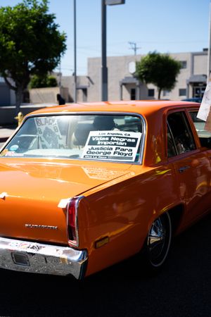 Los Angeles, CA, USA — June 7th, 2020: “vitas negras importan” sign on orange car