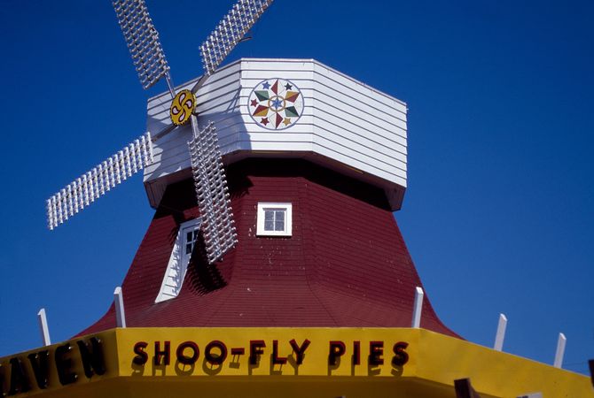 Dutch shoo-fly-pie store taken in the 1980s, Lancaster, Pennsylvania