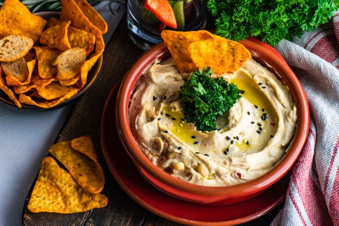 Creamy hummus dip with chips
