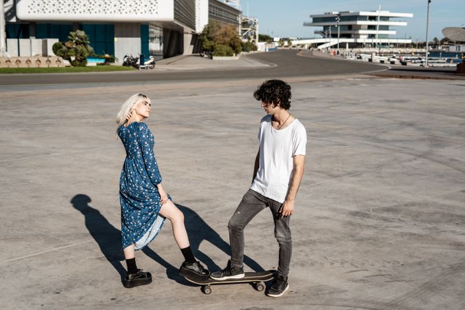 Acquaintance and love at first sight