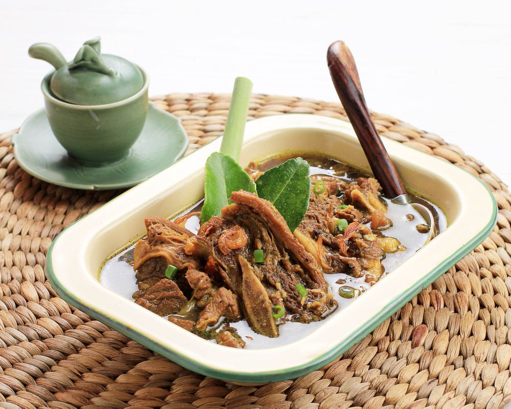 Sup Konro Buntut, Typical Makassar, Indonesian Beef Rib Soup