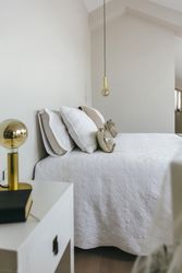 Bedroom with queen size bed