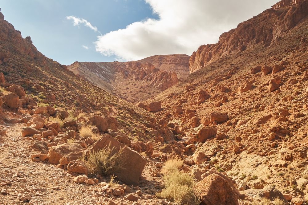Picturesque view of mountains in the desert