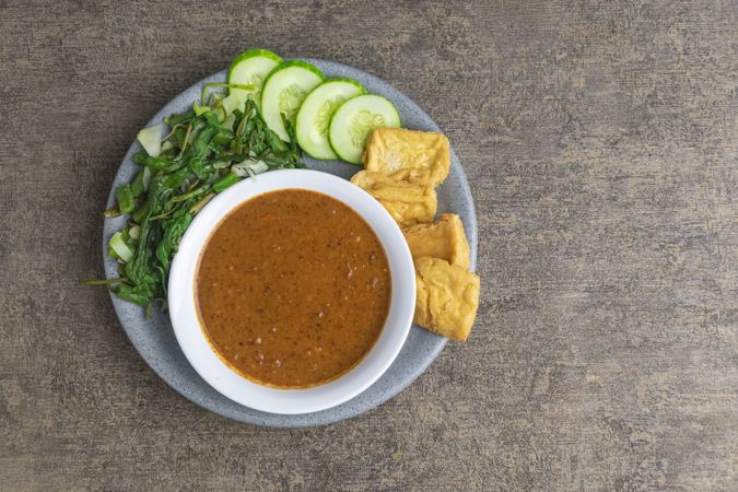 pecel Indonesian vegetable salad
