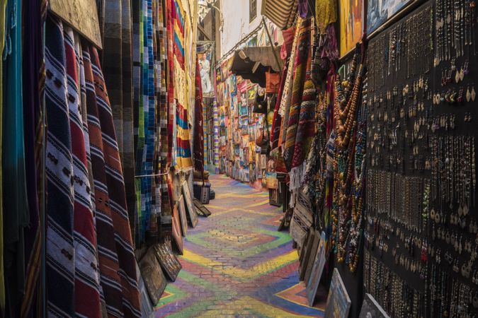 Way between different scarfs and accessories