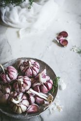 Close-up of a plate of garlic