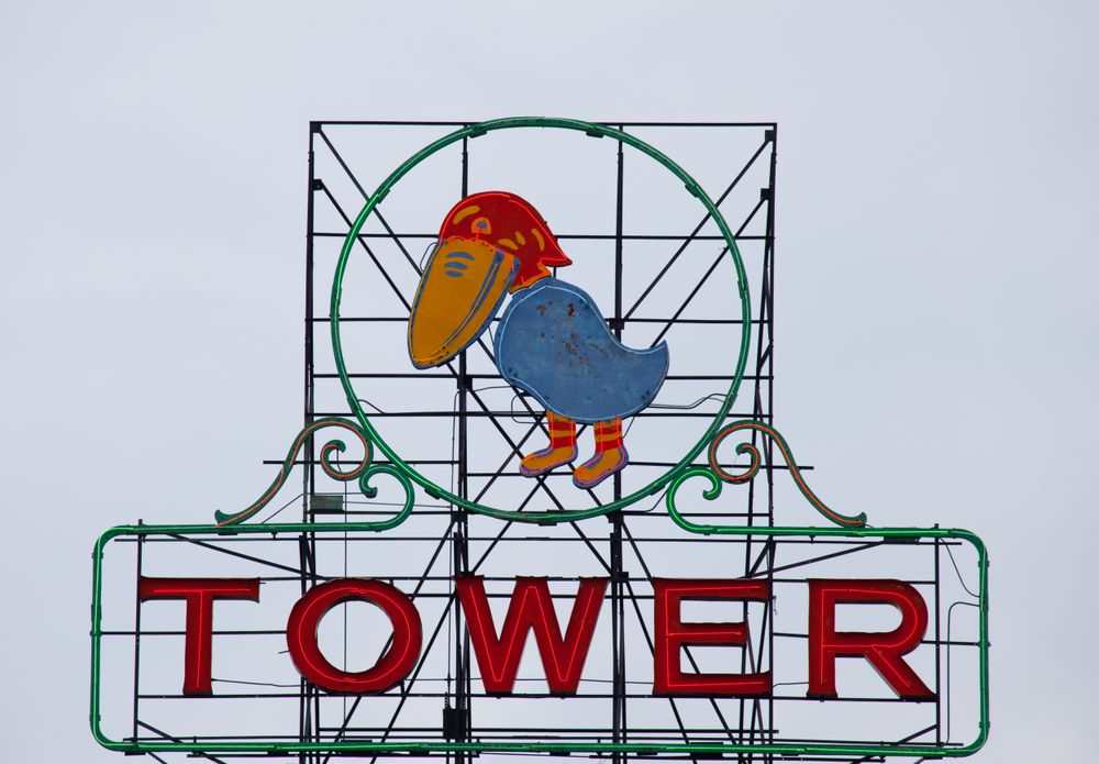 Jayhawk State Theatre sign, Topeka, Kansas