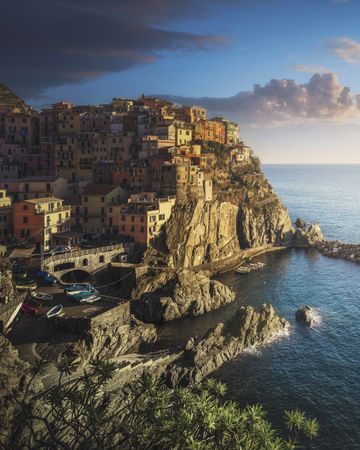 Manarola village, rocks and sea