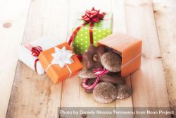 Gifts boxes and gingerbread 5nn785