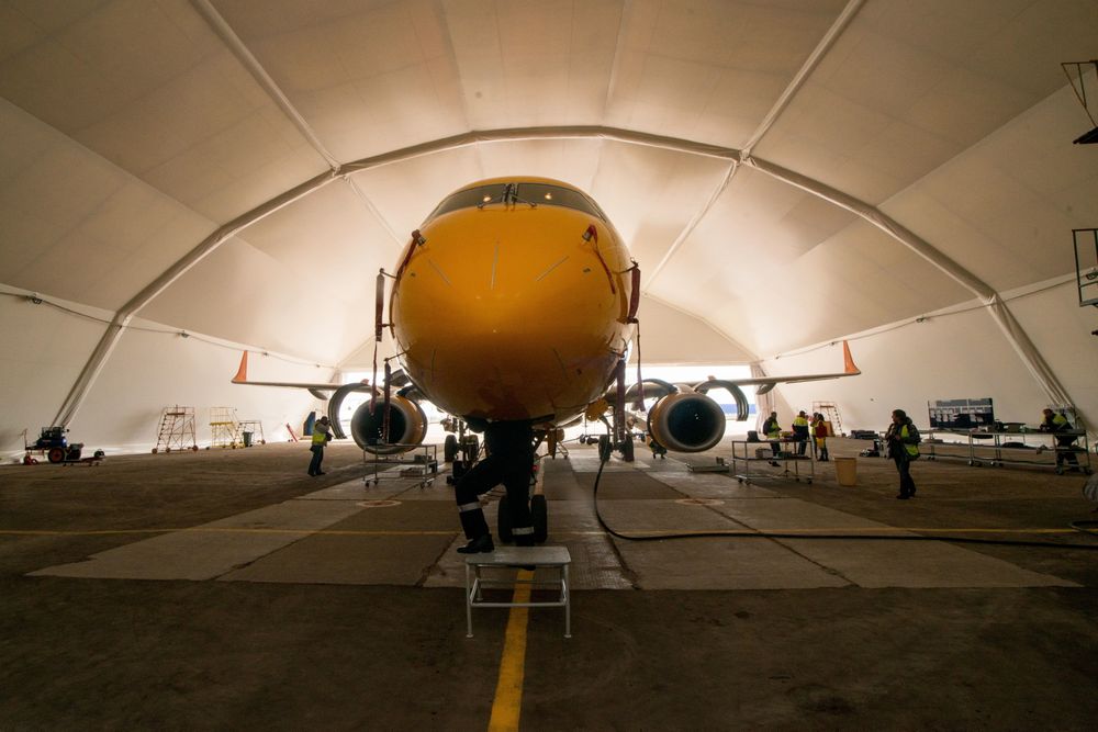 Airplane hanger