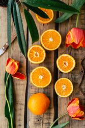 Tulips and oranges composition