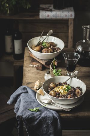 Boeuf Bourgingnon served in plates
