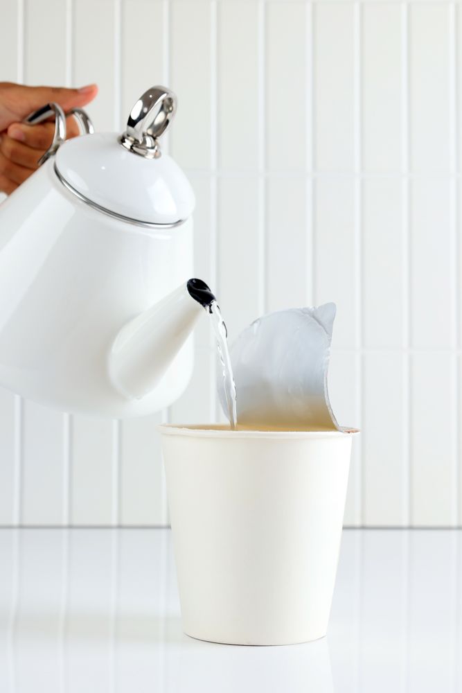 Pour Hot Water to Instant Noodle Cup