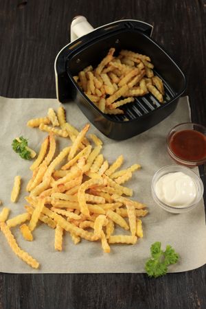 Cooking French Fries using Air Fryer
