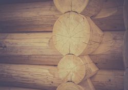 Log house corner details