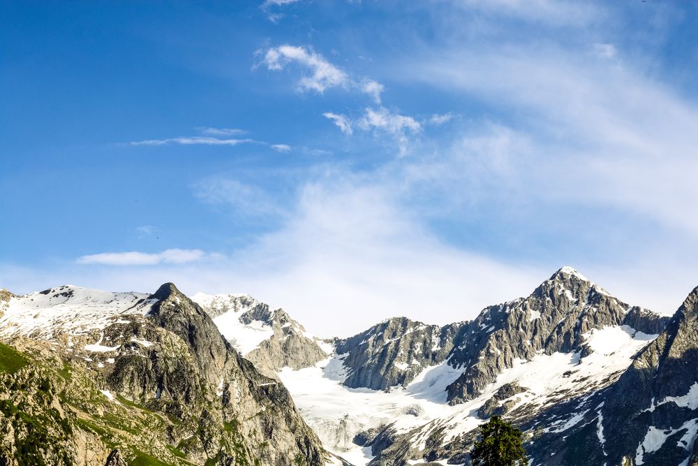 Snow capped mountains in Pakistan national park on beautiful winter day