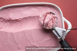 Pink ice cream scoop close-up 4dEMlb