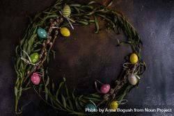 Easter wreath with decorative pastel eggs bE9NJl